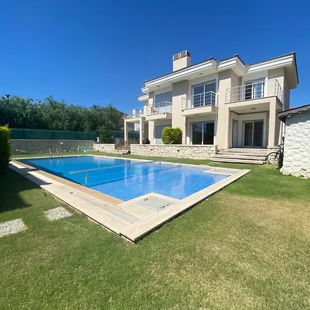 Harmandali Alacati וילה Çeşme