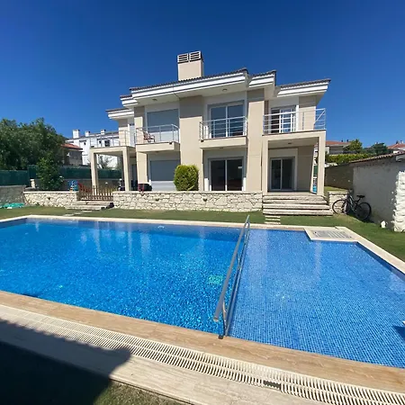 Harmandali Alacati Villa *